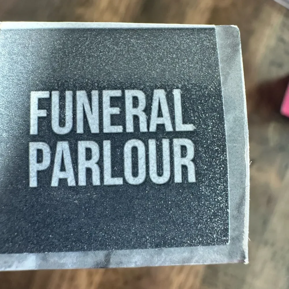 NIB Jeffree Star The Gloss FUNERAL PARLOUR/Velvet Liquid Lipstick Pain Pleasure